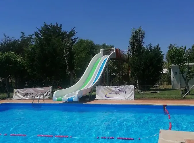 Cubillas 홀리데이파크 2*